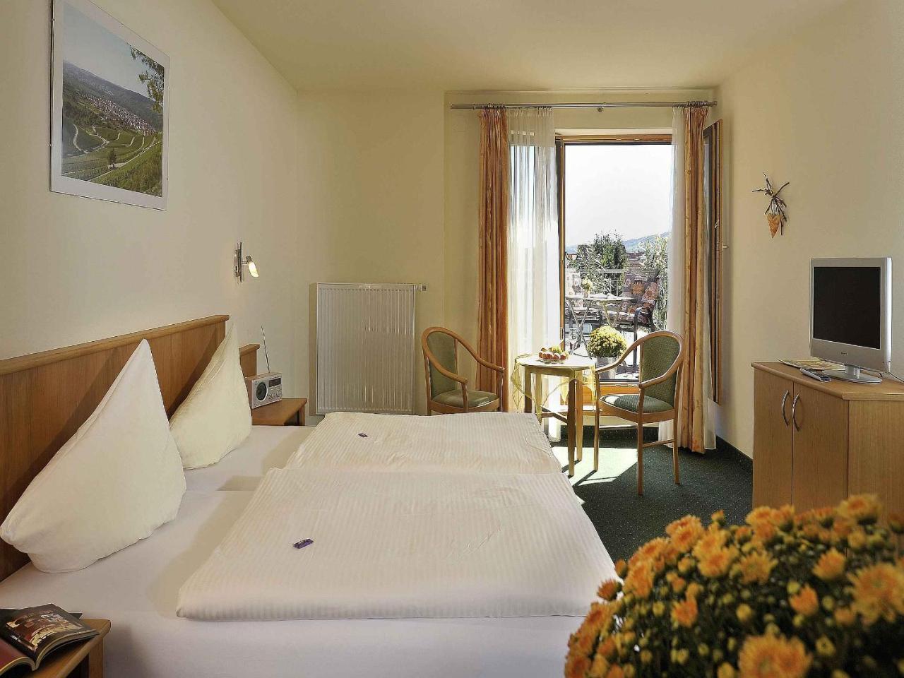 Pension Weingut Schwab Thüngersheim Buitenkant foto