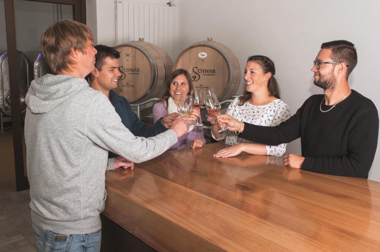 Pension Weingut Schwab Thüngersheim Buitenkant foto